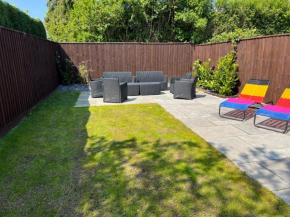 Fantastic villa bournemouth - spa, parking, garden